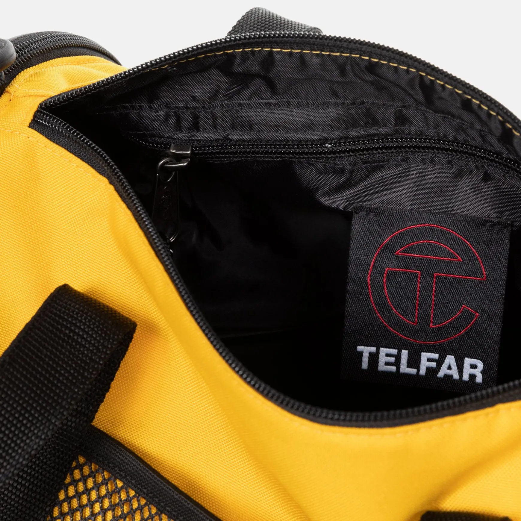 TELFAR DUFFLE M